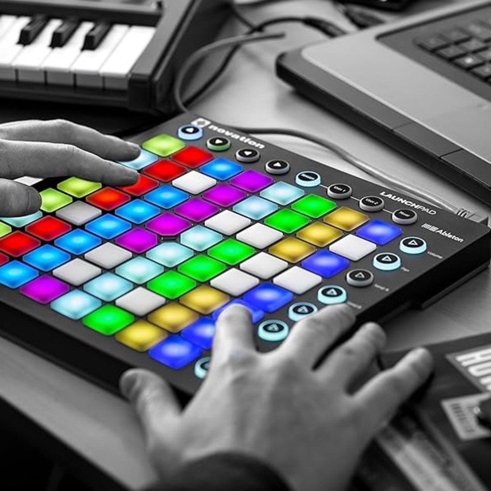 NOVATION Launchpad Ableton Live music Controller